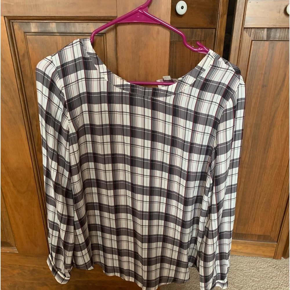 Loft outlet, gray burgundy, and white plaid blouse
